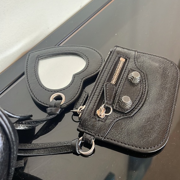 EUC Balenciaga Le Cagole Small - Picture 3 of 10